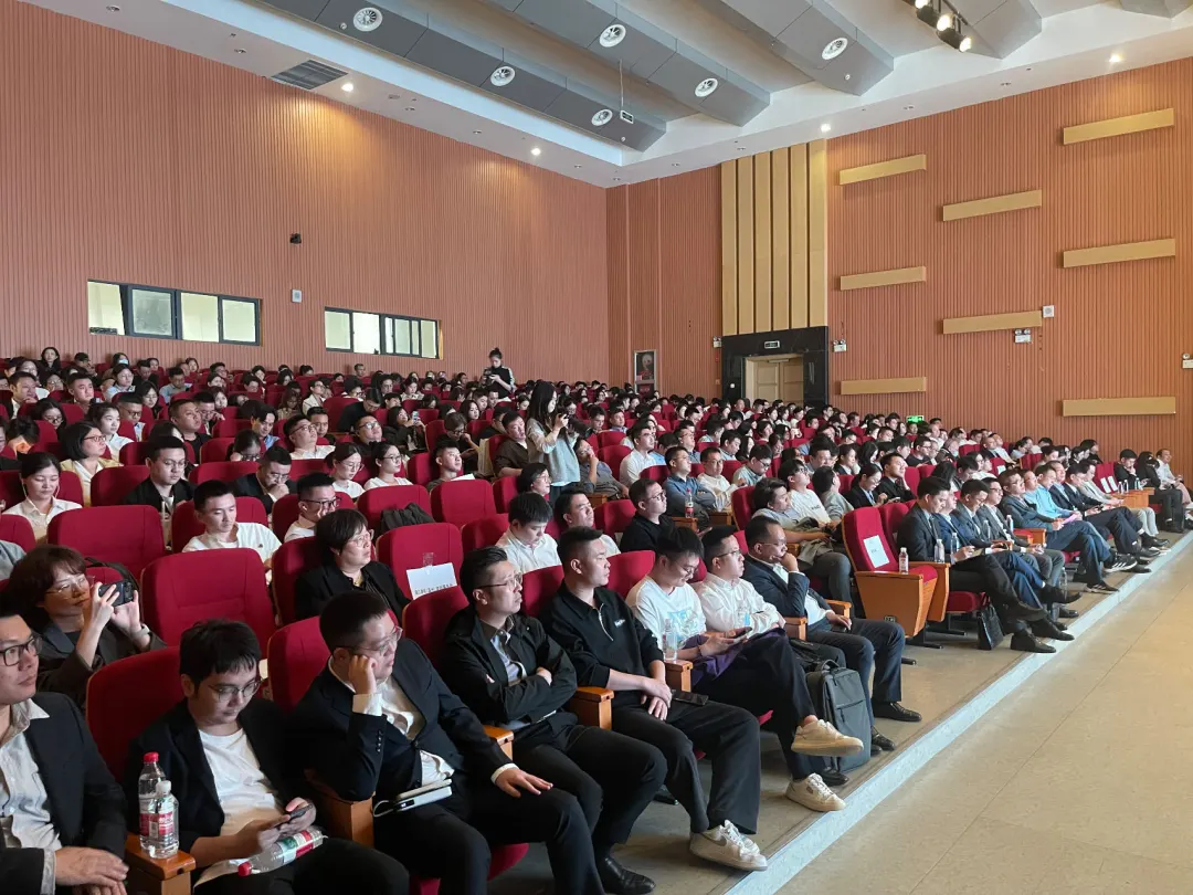 1762306099261256.png 68d7259a-190a-4ec0-b73b-690fb5dc0187.png