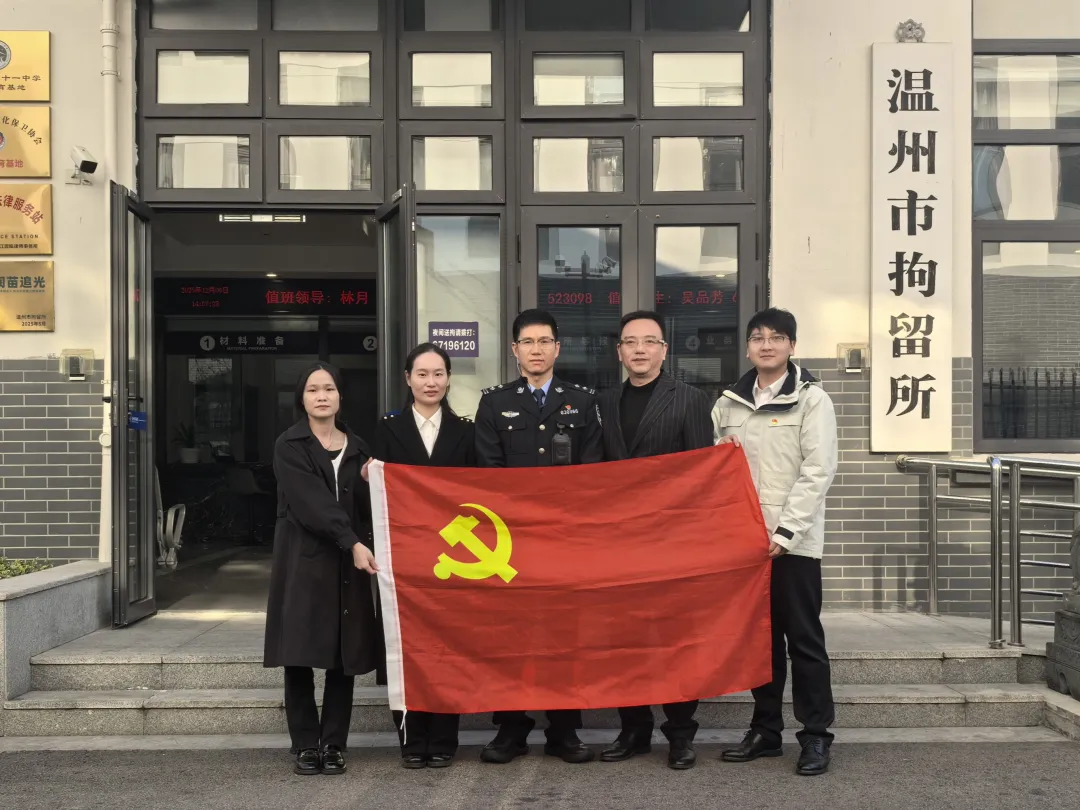 1765331281197499.png 8493478f-2b0d-44db-826a-e1ac146016e2.png