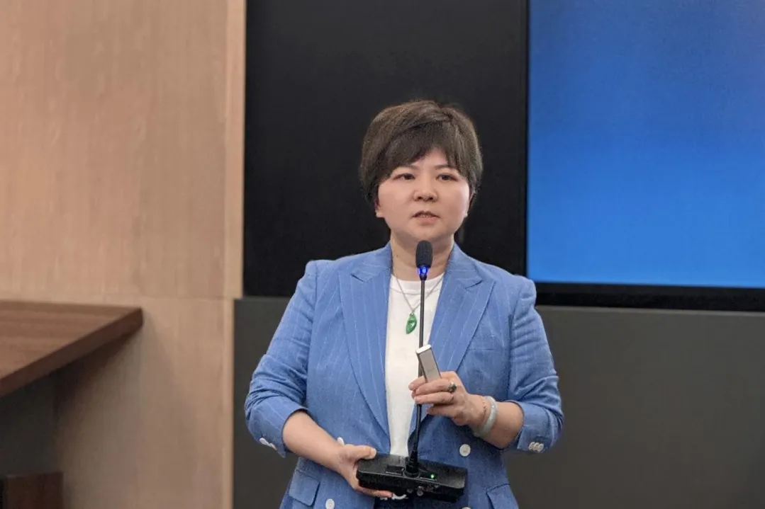 1765853608733404.png 90d84a91-7984-4151-8cb7-c2474907e3c3.png